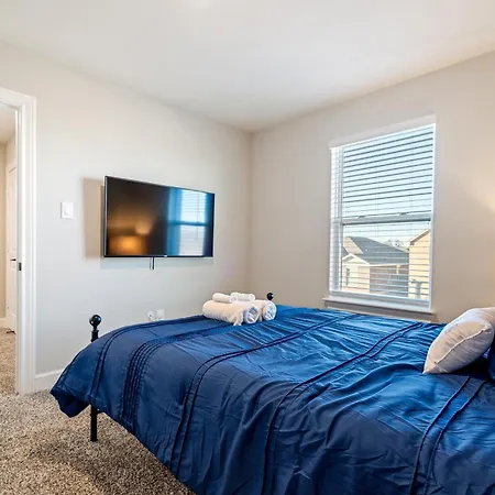 Crew-Ready Stay Private Brs W Tvs Parking